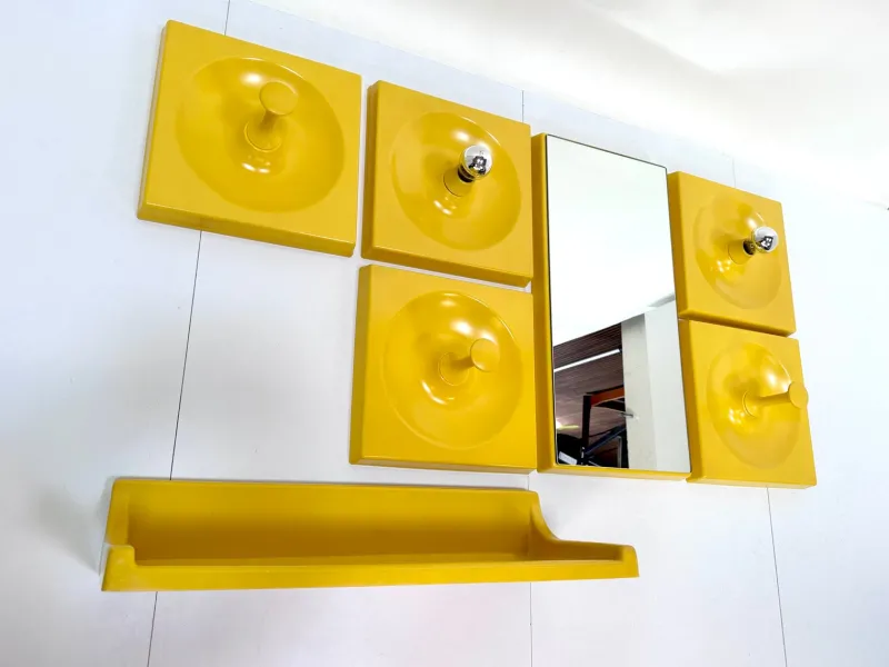 New Pamono Space Age Illuminated Quadro Modular Wall Panel Coat Rack System with Mirror and Console by Jürgen Lange for Schönbuch, West Germany, 1960s, Set of 7