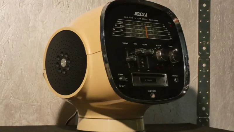 Pamono Space Age Model TCM 5500 Solid State 8 Track Stereo Multiband Radio from Audiola Sakura, 1970s> Electronics