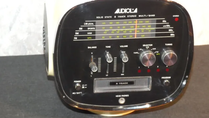 Pamono Space Age Model TCM 5500 Solid State 8 Track Stereo Multiband Radio from Audiola Sakura, 1970s> Electronics
