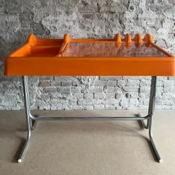 Clearance Pamono Space Age Orix Orange Writing Desk by Vittorio Parigi and Nani Prina for Molteni, 1970s