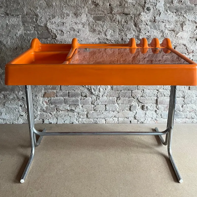 Clearance Pamono Space Age Orix Orange Writing Desk by Vittorio Parigi and Nani Prina for Molteni, 1970s