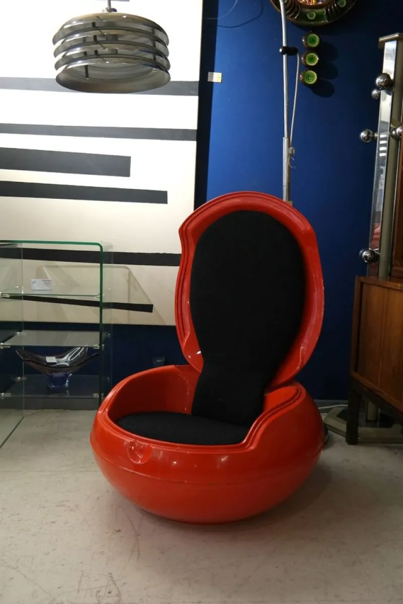 Pamono Spage Age Red Garden Egg Chair by Peter Ghychy, 1960s> Garden Seating