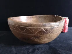 New Pamono Spanish Dug-Out Decorated Shepherd's Bowl in Oak, 1800s
