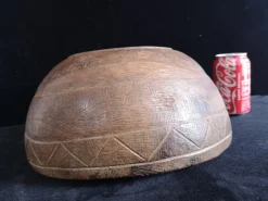 New Pamono Spanish Dug-Out Decorated Shepherd's Bowl in Oak, 1800s