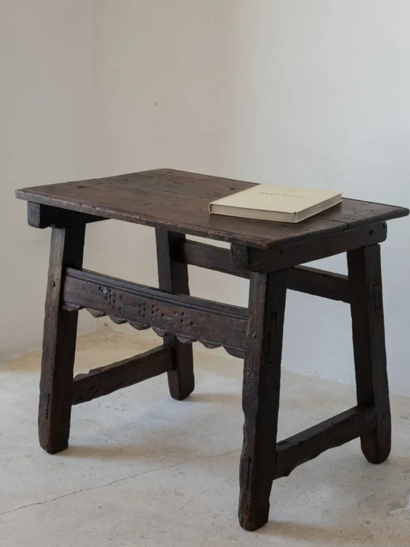 Pamono Spanish Engraved Console Table, 1700s> Console Tables