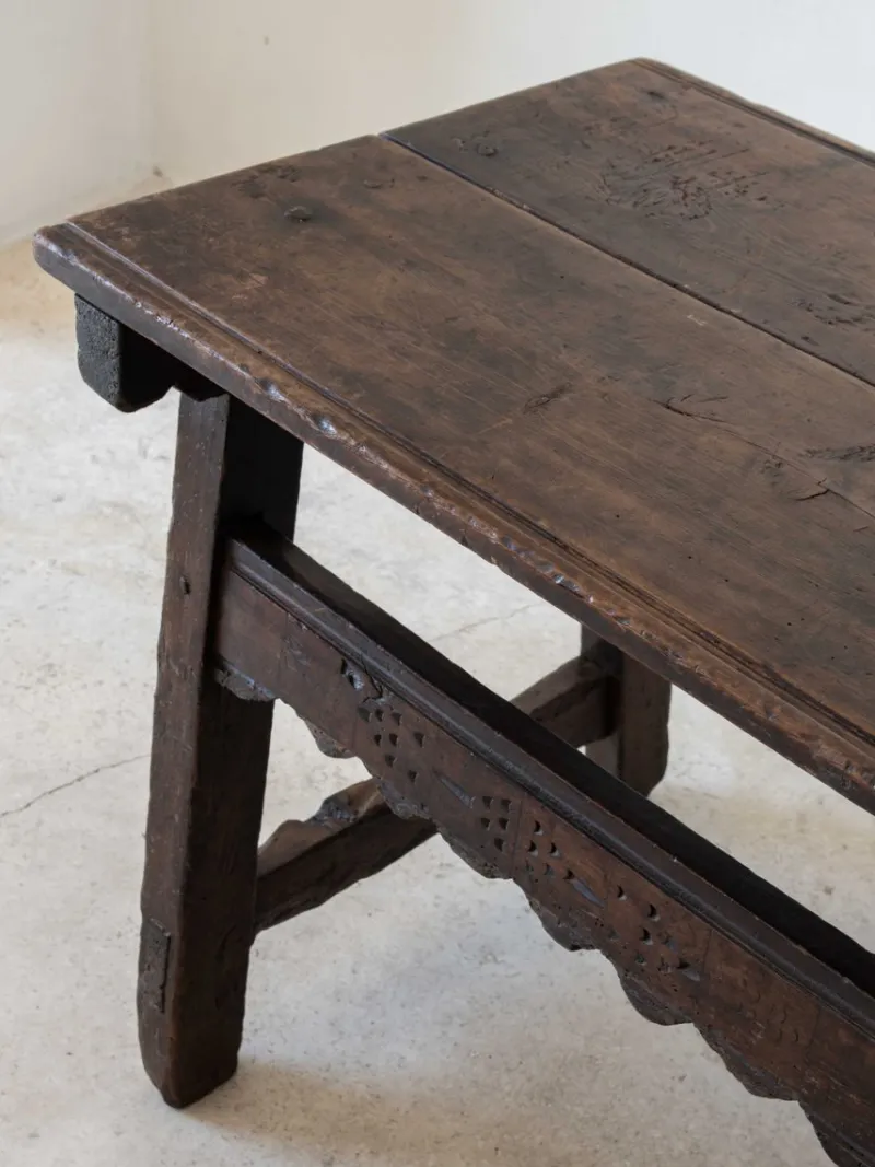 Pamono Spanish Engraved Console Table, 1700s> Console Tables