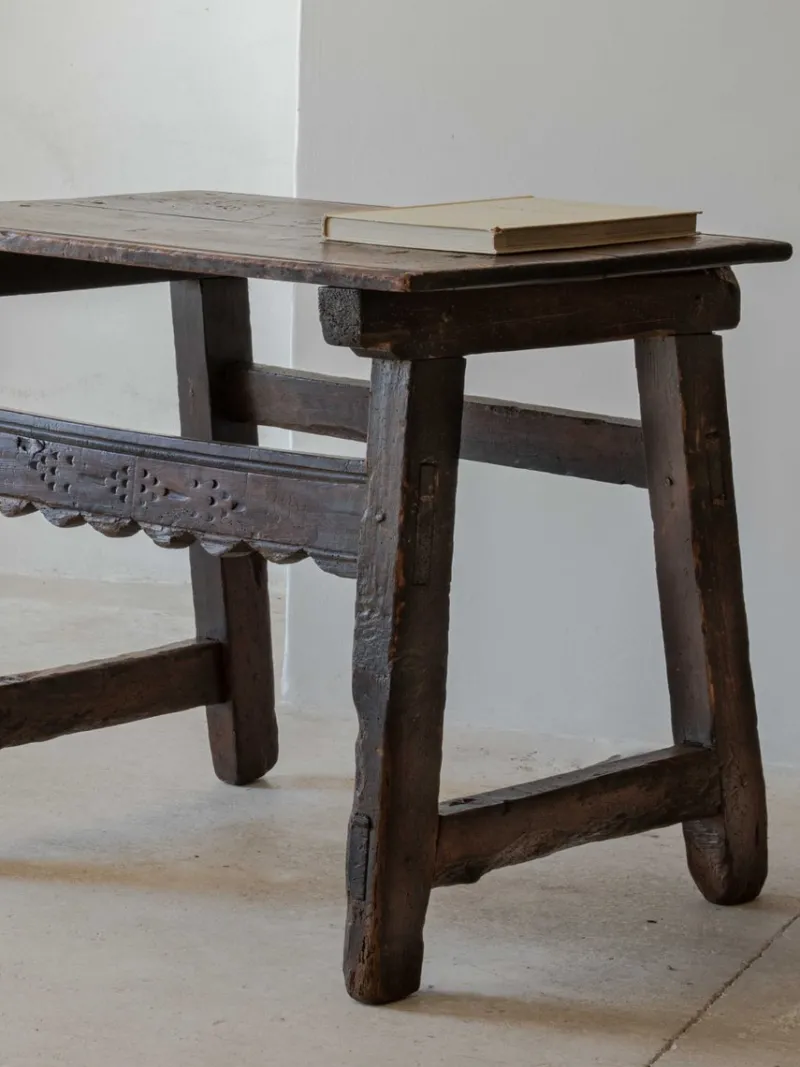 Pamono Spanish Engraved Console Table, 1700s> Console Tables