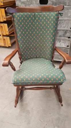 Pamono Spanish Rocking Chair in Oak> Rocking Chairs