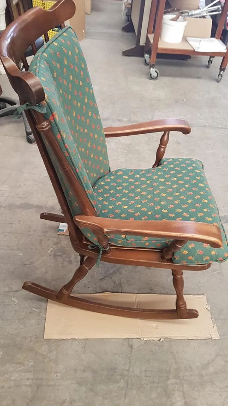 Pamono Spanish Rocking Chair in Oak> Rocking Chairs