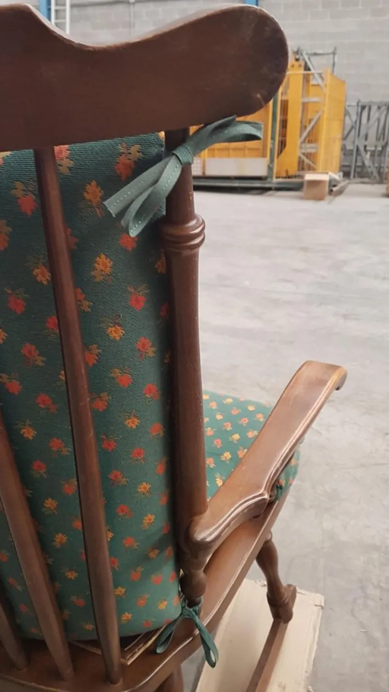 Pamono Spanish Rocking Chair in Oak> Rocking Chairs