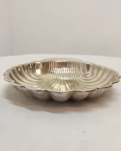 Sale Pamono Spanish Shell-Shaped Brass Tray, 1970s