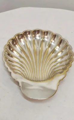 Sale Pamono Spanish Shell-Shaped Brass Tray, 1970s