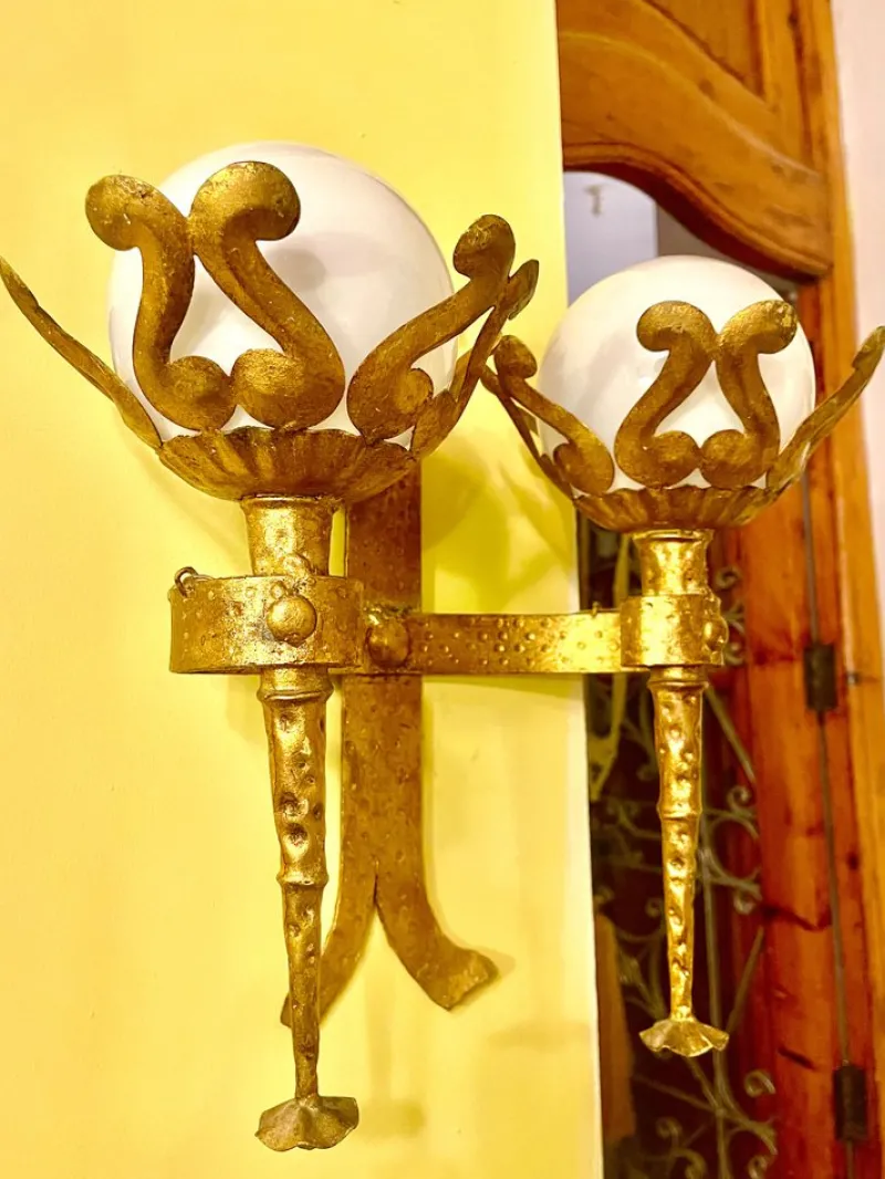 Pamono Spanish Wall Light in Gilt Iron with Milk Glass Globes, 1950, Set of 2> Wall Lights & Sconces