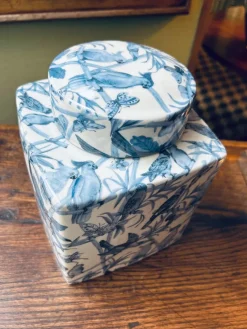 Sale Pamono Square Box Blue Parrots by Quain and quantity