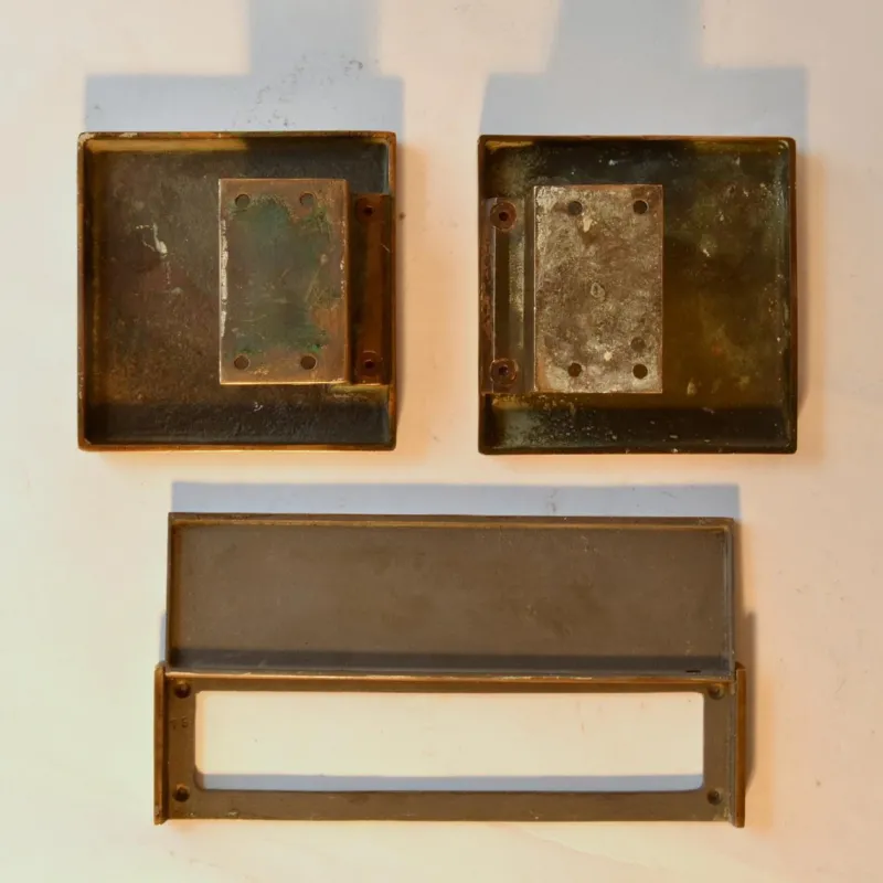 Pamono Square Bronze Push and Pull Door Handles and Letterbox, Set of 3> Architectural Elements