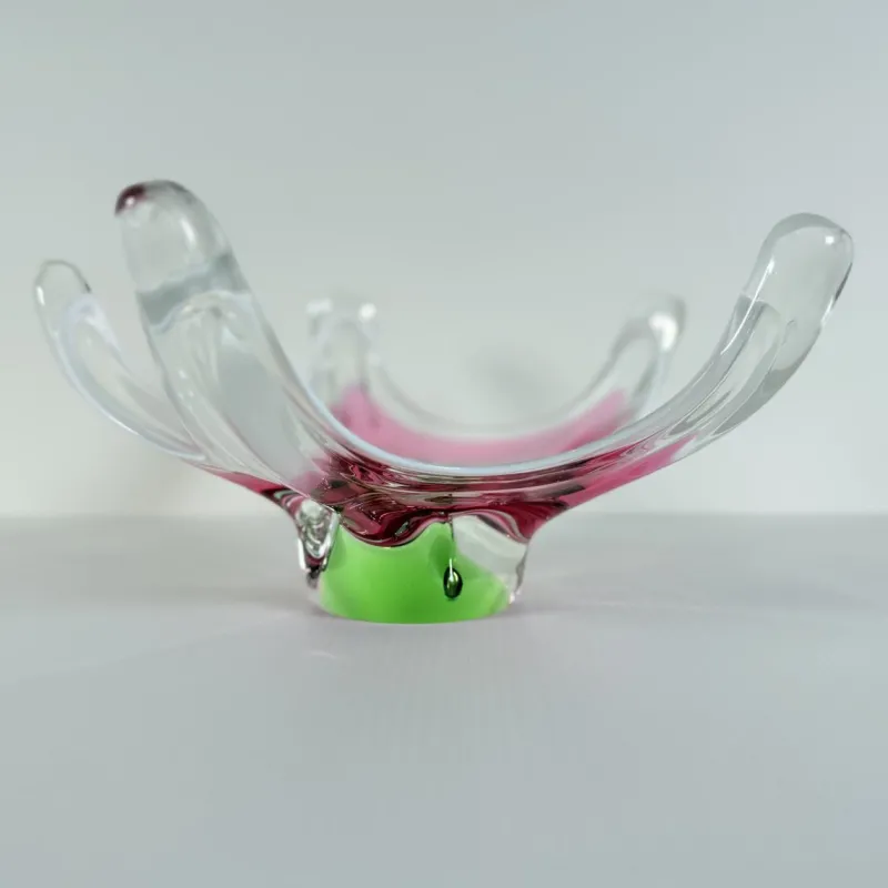 Pamono Star-Shaped Glass Bowl attributed to Josef Hospodka for Chribska Glassworks, 1960s> Bowls