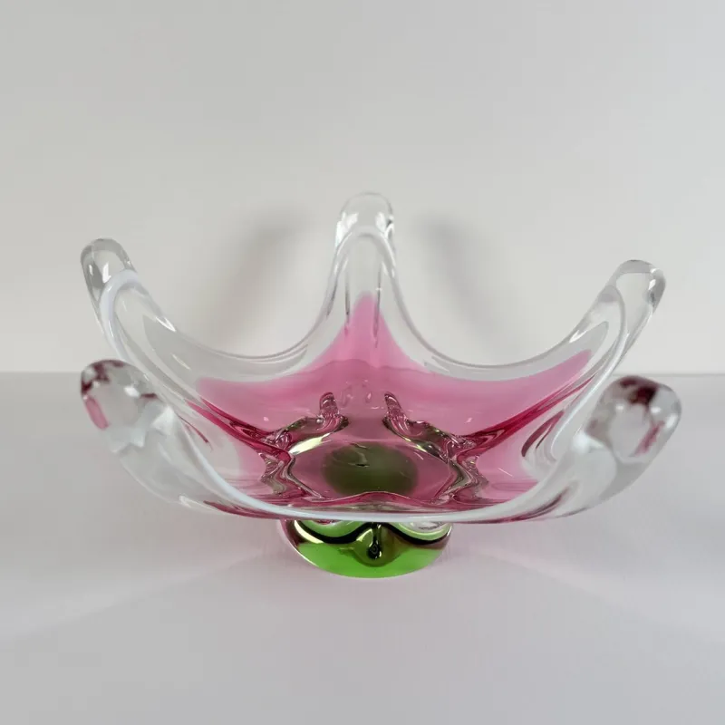 Pamono Star-Shaped Glass Bowl attributed to Josef Hospodka for Chribska Glassworks, 1960s> Bowls