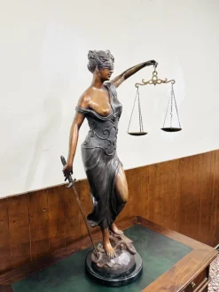 Pamono Statue of Lady Justice, 1920s-1940s, Bronze with Marble Base> Art Deco