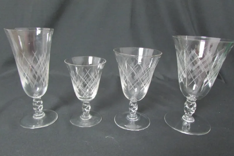 Pamono Stemmed Glasses with Flared Shape, 1960s, Set of 29> Glassware