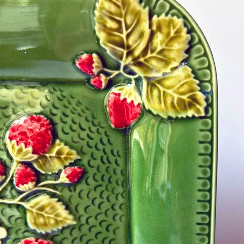 Pamono Strawberry Tray by Bordallo Pinheiro> Tabletop|Trays
