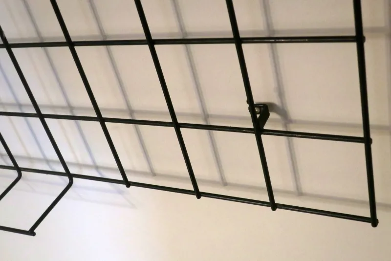 Pamono String Black Metal Coat and Hat Rack, 1950s> Racks, Hooks & Valets