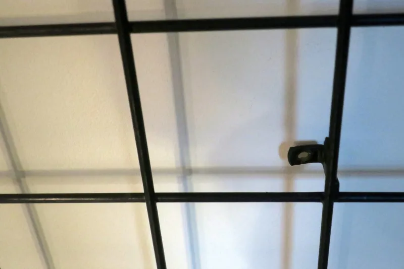 Pamono String Black Metal Coat and Hat Rack, 1950s> Racks, Hooks & Valets