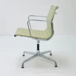 Pamono Swivel Office Armchair by Charles & Ray Eames for Herman Miller, 1970s><noscript><img width=