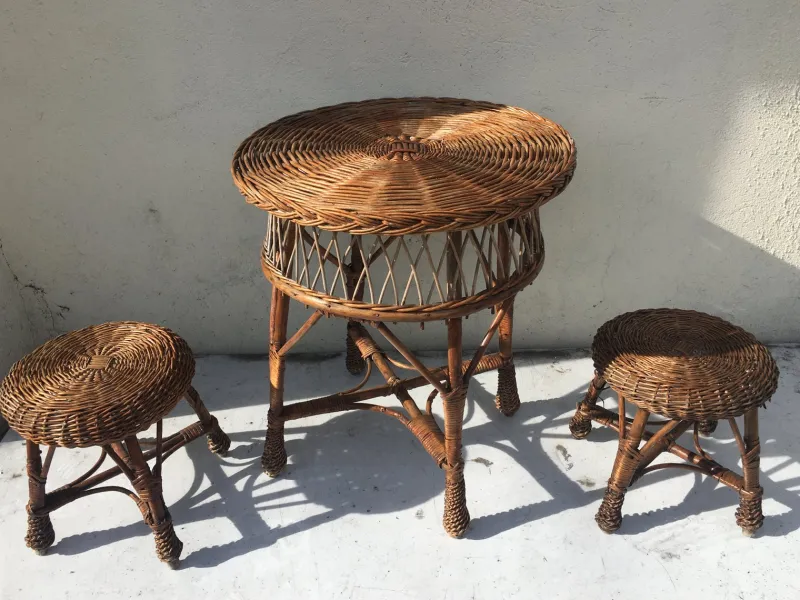 Pamono Table and 2 Wicker Stools 1960s, Set of 3> Garden Tables