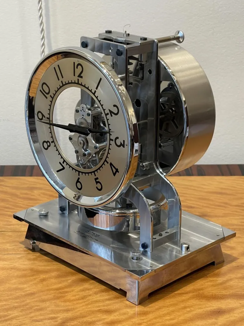 Pamono Table Clock by Jaeger-Lecoultre for Atmos, Switzerland, 1940s> Clocks
