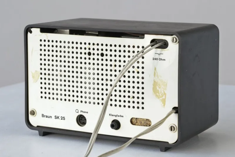 Pamono Table Radio Sk 25 by Dieter Rams for Braun, Germany, 1961> Electronics