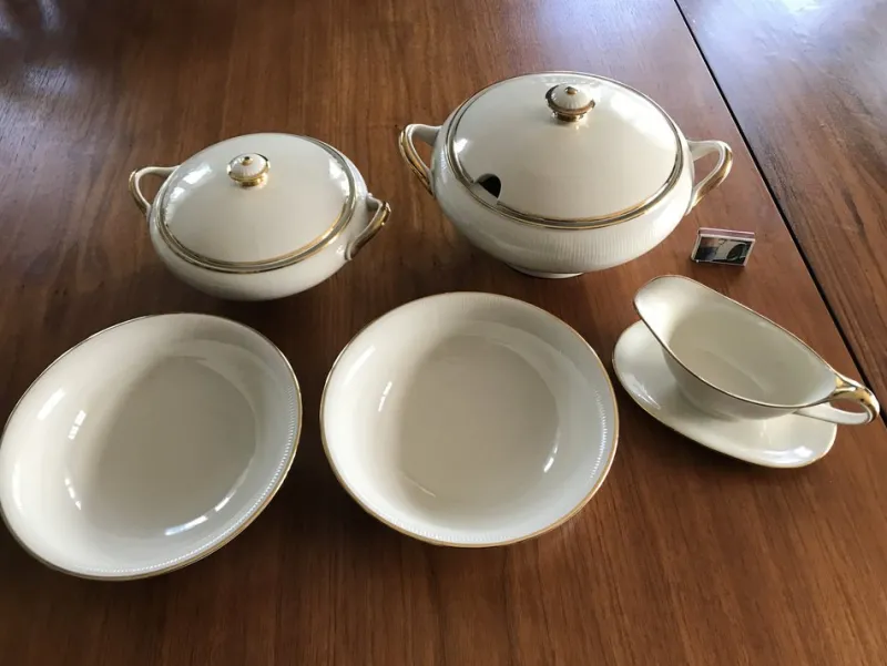 Pamono Tableware in Porcelain from Schumann Bavaria, 1940s, Set of 7> Serving Dishes