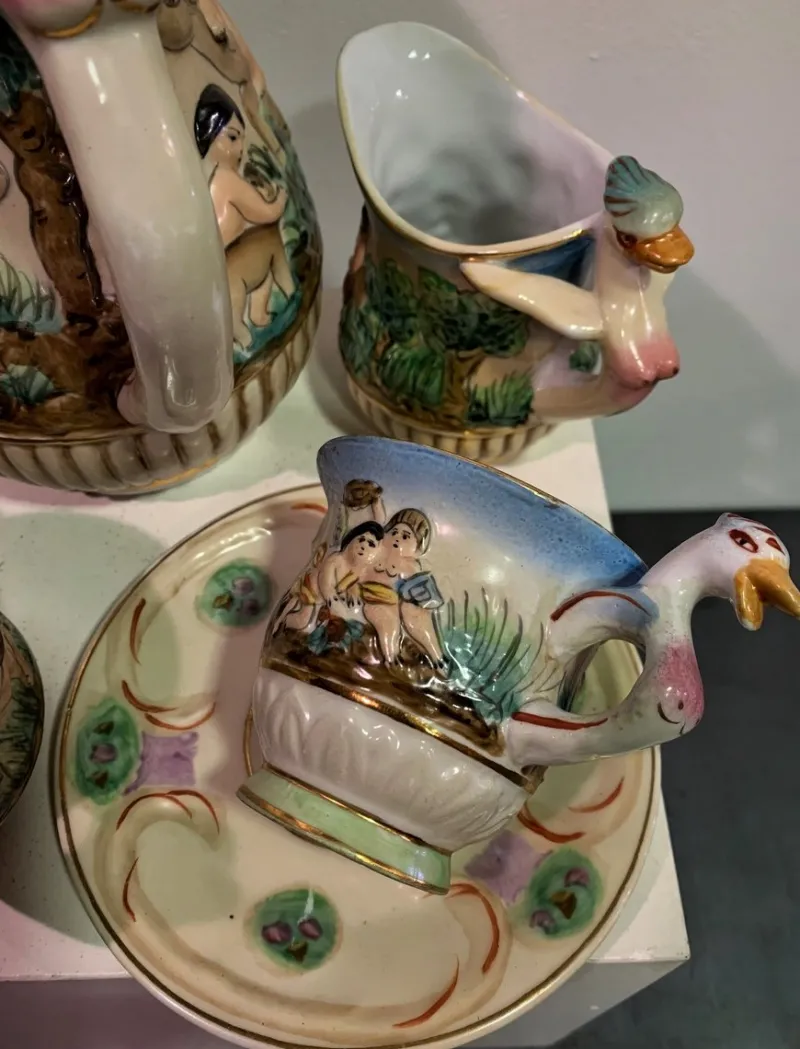 Online Pamono Tableware Set from Capodimonte, 1950s, Set of 11