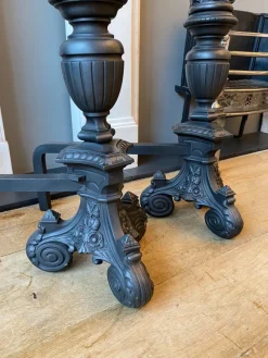 Pamono Tall Antique Fire Dogs in Cast Iron, 1890, Set of 2><noscript><img width=