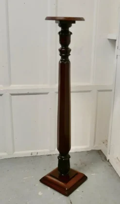 Pamono Tall 19th Century Carved Mahogany Pedestal, 1880s> Pedestals And Columns
