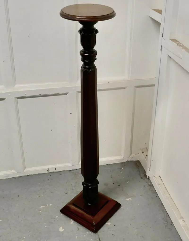 Pamono Tall 19th Century Carved Mahogany Pedestal, 1880s> Pedestals And Columns