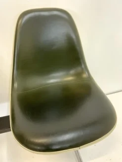 Pamono Tandem Bench in Fiberglas and Leather Seat by Charles & Ray Eames for Herman Miller, 1960s> Benches