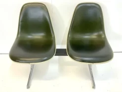 Pamono Tandem Bench in Fiberglas and Leather Seat by Charles & Ray Eames for Herman Miller, 1960s><noscript><img width=