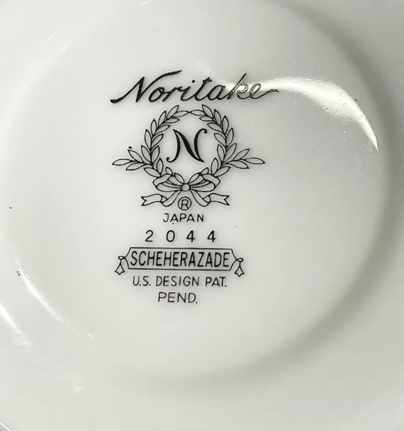 Pamono Tea Set in Scheherazade Pattern attributed to Noritake, Japan, 1960s, Set of 23> Coffee & Tea Service