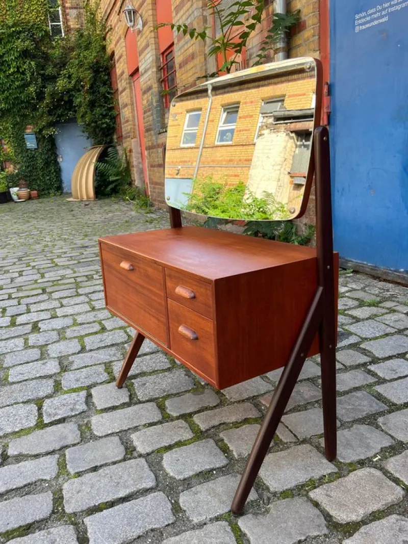 Pamono Teak Dressing Table from AG Aarhus> Dressing Tables