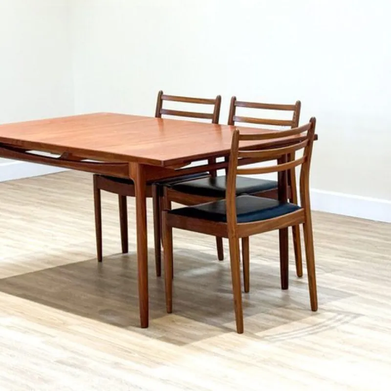 Pamono Teak Extending Dining Table by Kofod Larsen for G-Plan, 1960s> Dining Tables & Sets