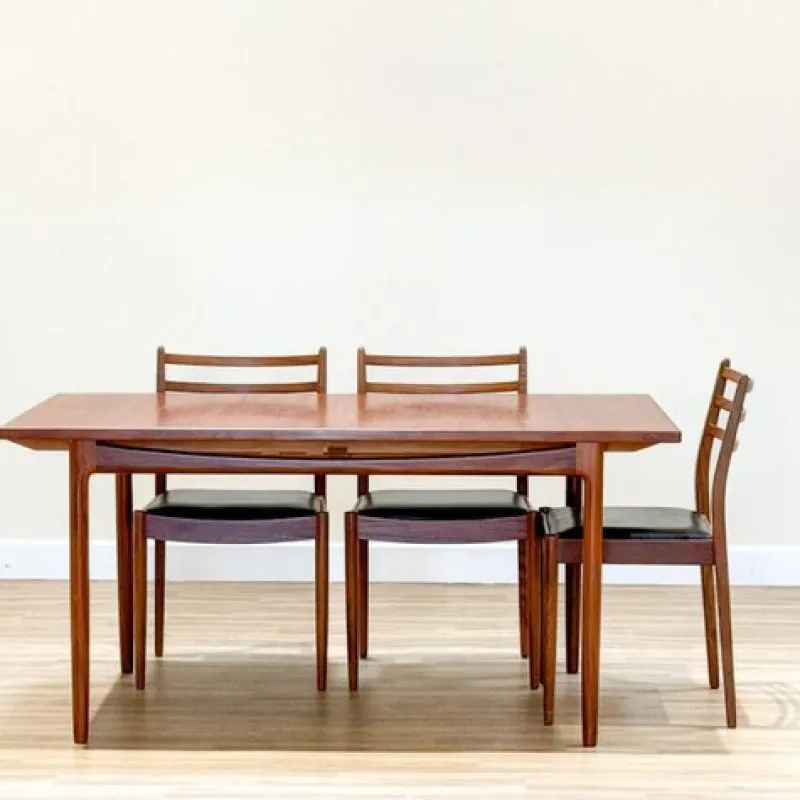 Hot Pamono Teak Extending Dining Table by Kofod Larsen for G-Plan, 1960s