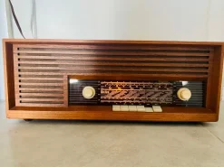 Pamono Teak Type 119 Tube Radio from Wega, 1960s> Electronics