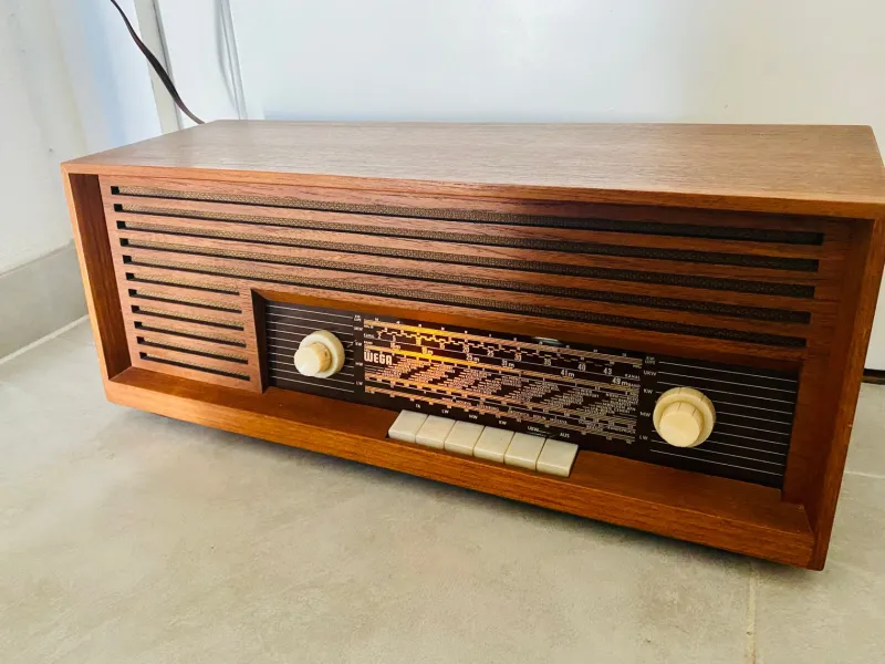Pamono Teak Type 119 Tube Radio from Wega, 1960s> Electronics