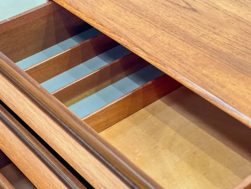 Pamono Teak Westbourne Sideboard from White & Newton, 1960s> Sideboards & Buffets