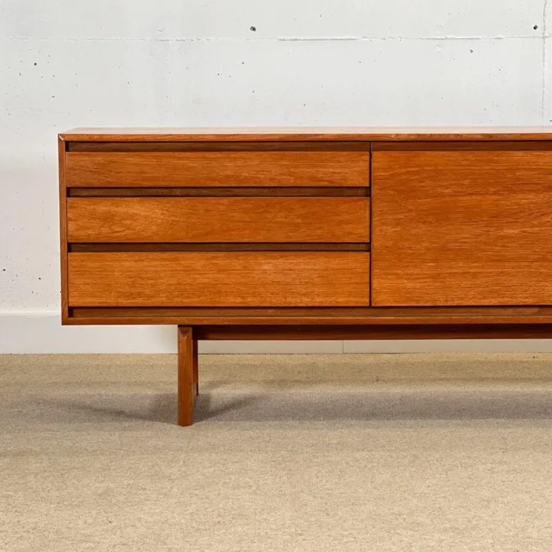 Pamono Teak Westbourne Sideboard from White & Newton, 1960s> Sideboards & Buffets