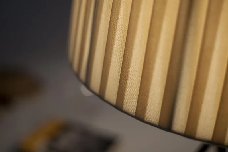 Clearance Pamono Terracotta Trípode G6 Table Lamp by Santa & Cole