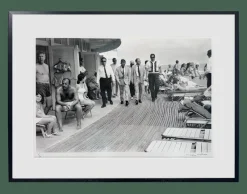 Best Pamono Terry O'Neill, Frank Sinatra in Miami, 1968, Signed Framed Print