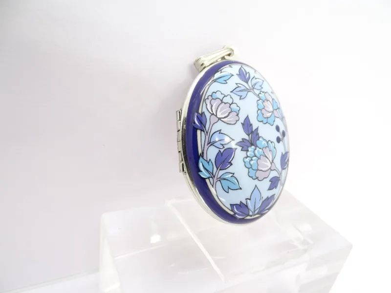 Online Pamono 19th Centur Hanging Reliquary in Enamel by Michaela Frey, Austria, 1950s