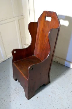 Sale Pamono 19th Century American Pine Childs Country Chair, 1880s