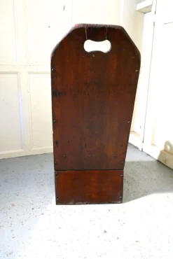 Sale Pamono 19th Century American Pine Childs Country Chair, 1880s